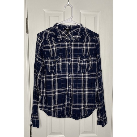 Paige Women's 100% Rayon Long Sleeve Button Shirt Blue Plaid Medium - Picture 1 of 4
